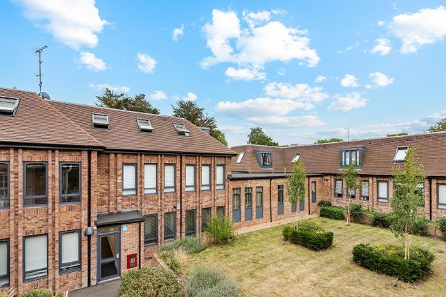 North Ash Road, New Ash Green DA3 1 bed apartment for sale