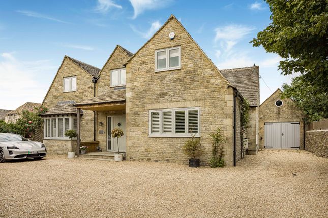 Courtbrook, Fairford... 4 bed detached house for sale