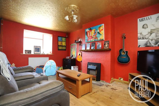 Minden Road, Lowestoft, NR32 3 bed semi