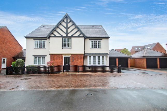 5 bedroom detached house for sale