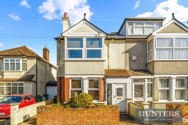 Hampton Road, Worcester Park 3 bed semi