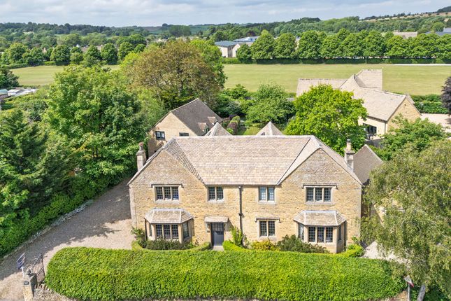 6 bedroom detached house for sale