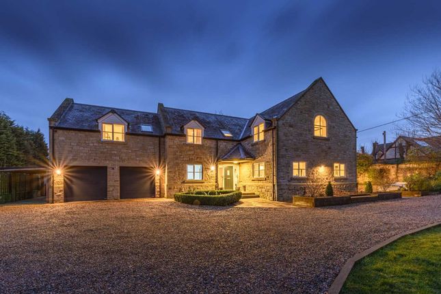 5 bed detached house
