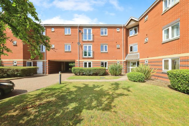 2 bedroom ground floor flat for sale