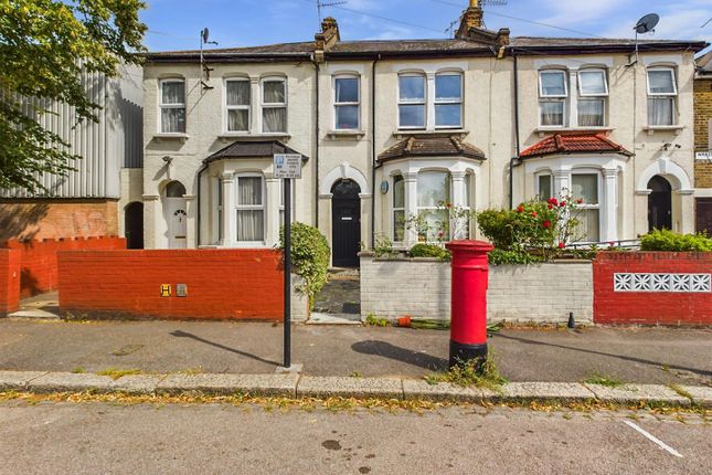 Wakefield Road, Tottenham, London 1 bed flat for sale