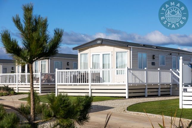 HOLIDAY HOME!! A LIFESTYLE INVESTMENT!! 2 bed detached house for sale