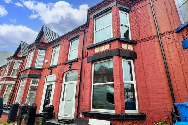 5 bedroom terraced house for sale