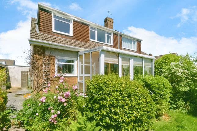5 bedroom semi-detached house for sale
