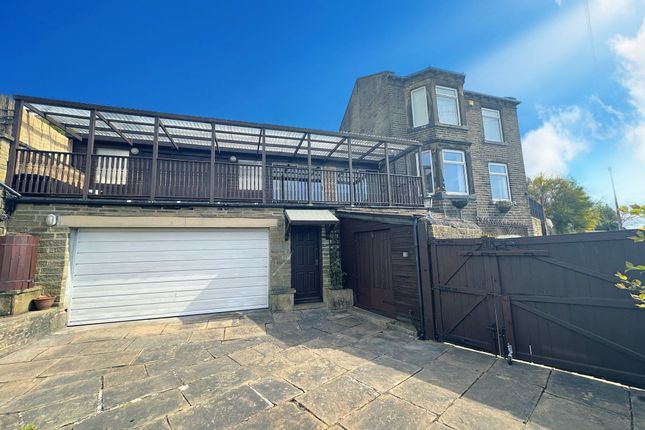 Plane Tree Nest Lane, Halifax HX2 3 bed detached house for sale
