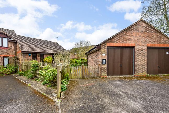 Edgar Close, Andover 2 bed bungalow for sale