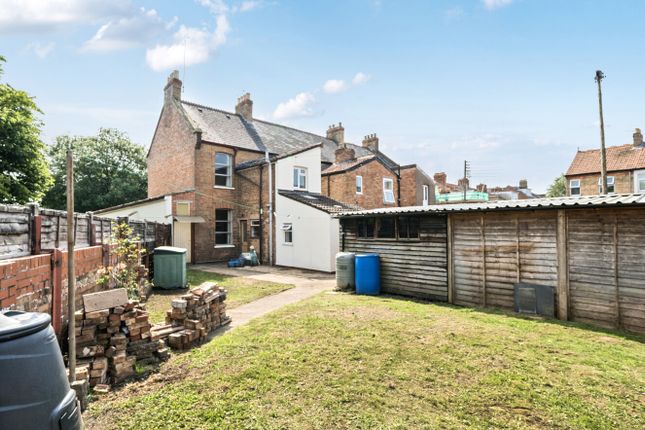 2 bedroom end of terrace house for sale