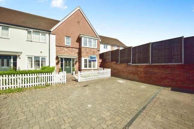 3 bedroom end of terrace house for sale