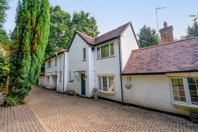 Mill Street, Redhill, Surrey, RH1 3 bed detached house for sale