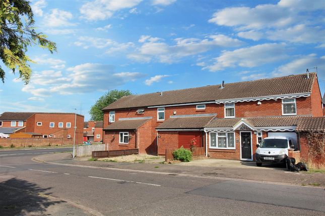 Glaven Road, Aylesbury 3 bed house for sale