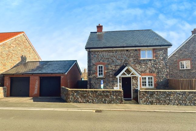Hilary Close, Minehead TA24 2 bed detached house for sale