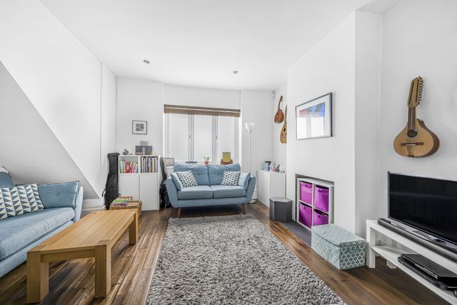 Landcroft Road, East Dulwich, SE22 2 bed flat for sale