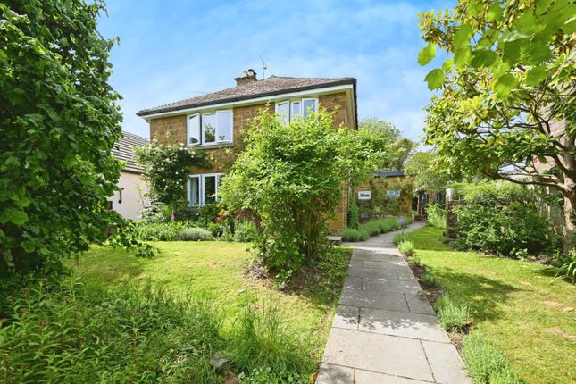 3 bed detached house