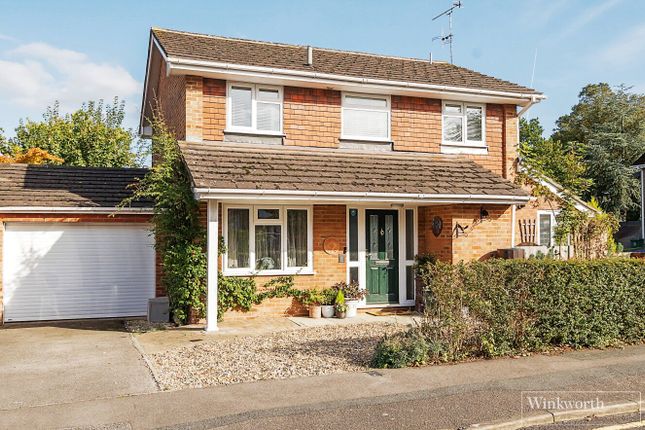 Cedar Drive, Sunningdale, Berks, SL5 4 bed link detached house for sale