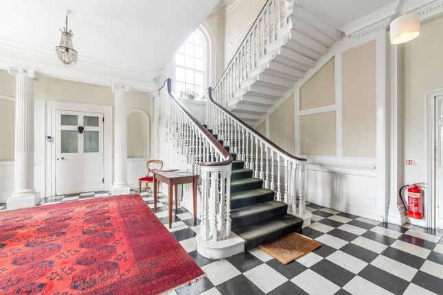 18 West Grove, London, SE10 1 bed flat for sale
