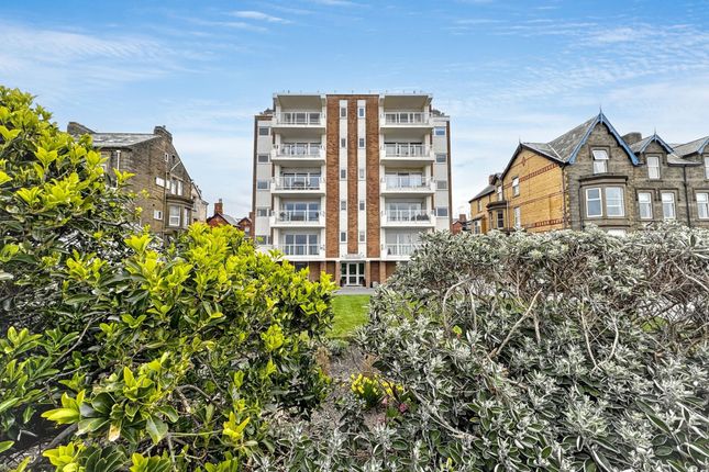 Flat, Northgate, Lytham St. Annes 2 bed flat for sale