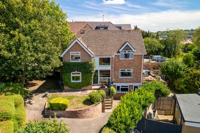 Fryers Lane, High Wycombe HP12 5 bed detached house for sale