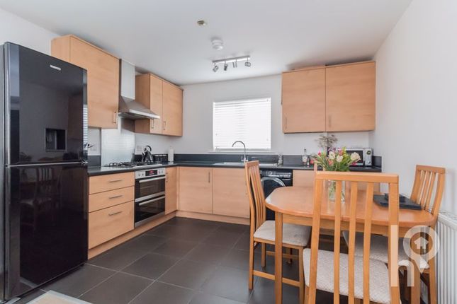 Limehouse Court, Sittingbourne ME10 2 bed apartment for sale