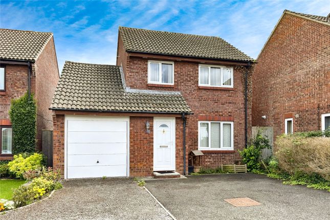Arundell Close, Westbury 3 bed detached house for sale