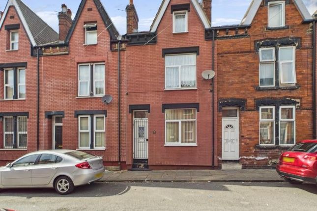 4 bed terraced house