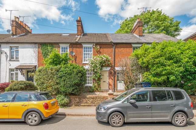 Guildford Road, Farnham, GU9 2 bed terraced house for sale