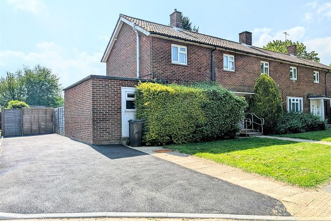 Queen Elizabeth Square, Maidstone 3 bed semi
