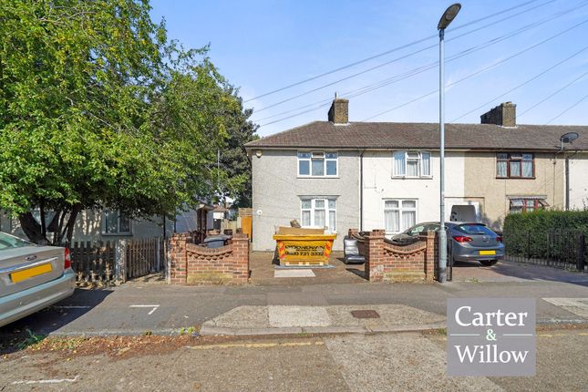 Bromhall Road, Dagenham, Essex 2 bed end of terrace house for sale