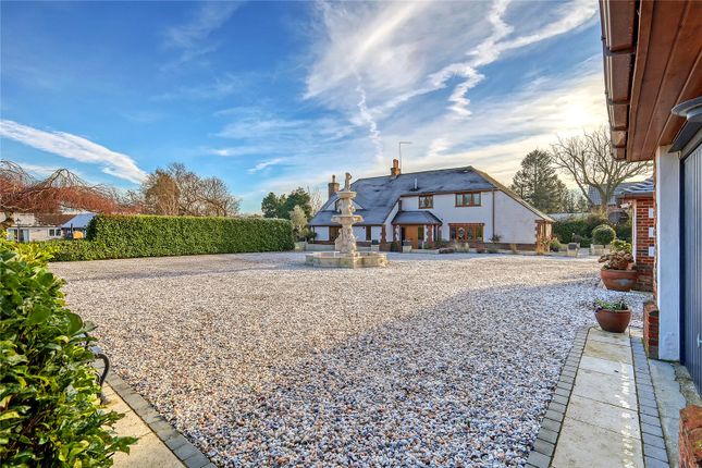 Hay Green Lane, Hook End, Brentwood... 3 bed detached house for sale