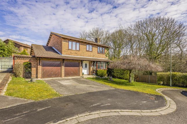 Deeping Gate, Waterlooville PO7 4 bed detached house for sale