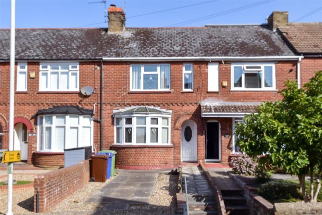 Crown Road, Sittingbourne, Kent 2 bed terraced house for sale