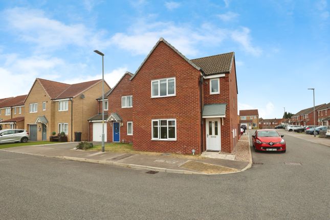 Crucible Close, North Hykeham 3 bed detached house for sale