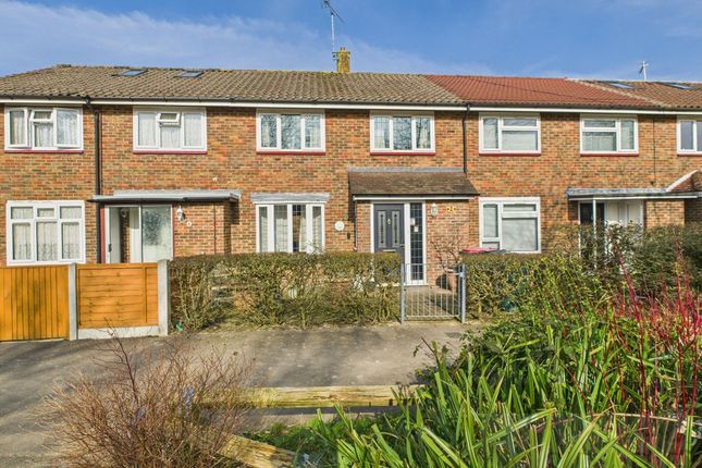Turner Walk, Crawley RH10 3 bed property for sale