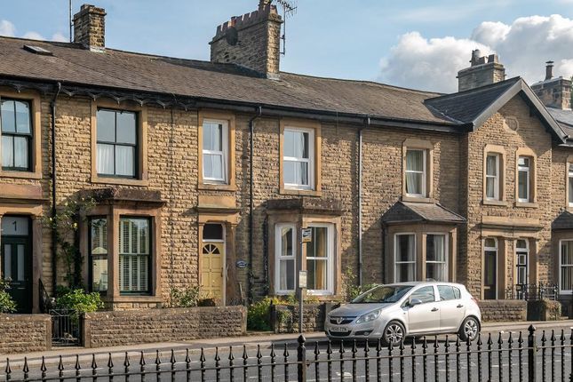 Park View, Gisburn, BB7 4HA 3 bed terraced house for sale