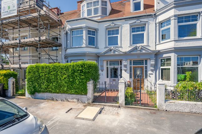5 bed terraced house