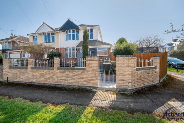 Harvey Grove, Rodbourne Green... 4 bed semi