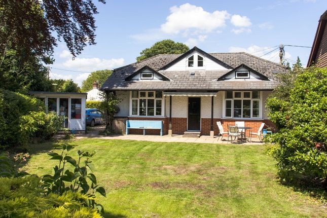 The Lilacs, Haig Road, Alresford 2 bed detached bungalow for sale