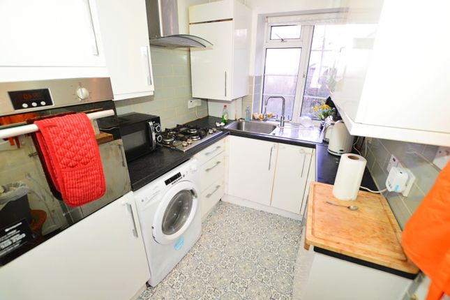 2 bedroom ground floor flat for sale