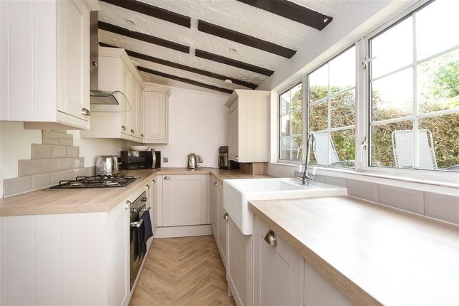 Beechen Lane, Lower Kingswood... 2 bed end of terrace house for sale