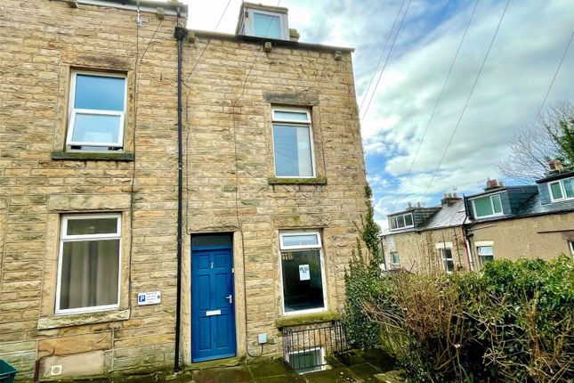 5 bedroom end of terrace house for sale