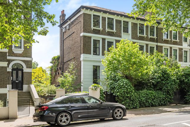 Grosvenor Avenue, London, N5 2 bed flat for sale