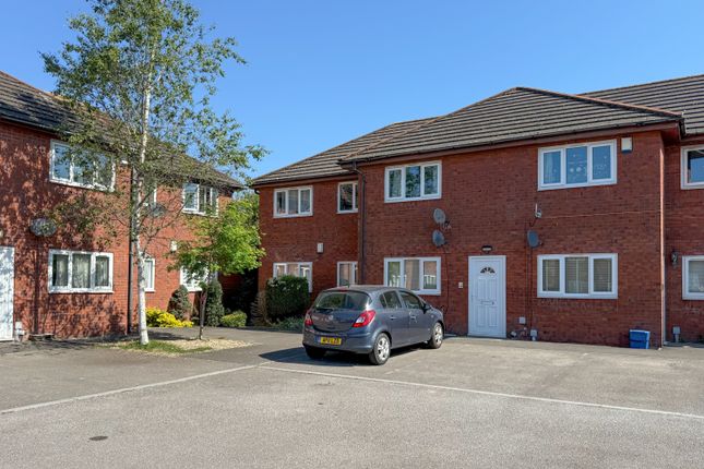 2 bedroom ground floor flat for sale