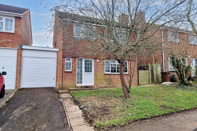 Cowdrey Close, Rochester 4 bed detached house for sale