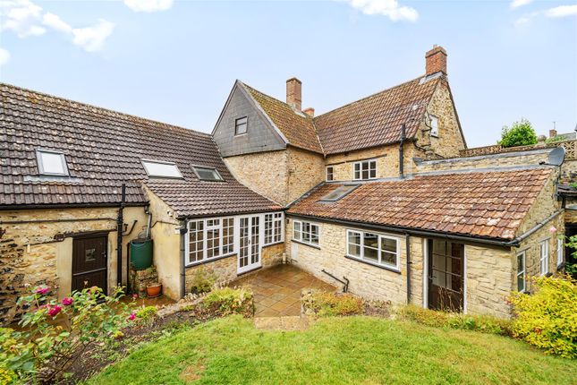 6 bedroom terraced house for sale
