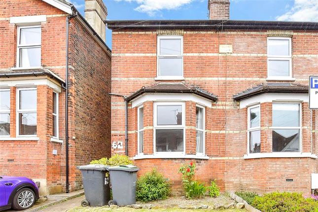 Hectorage Road, Tonbridge, Kent 2 bed semi