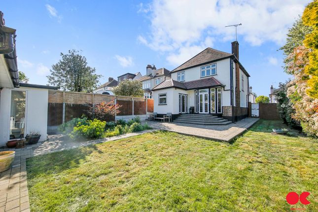 Parkland Avenue, Romford RM1 4 bed detached house for sale
