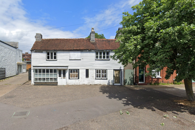 4 bed detached house